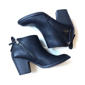 🔹DOLCE VITA🔹 ankle booties